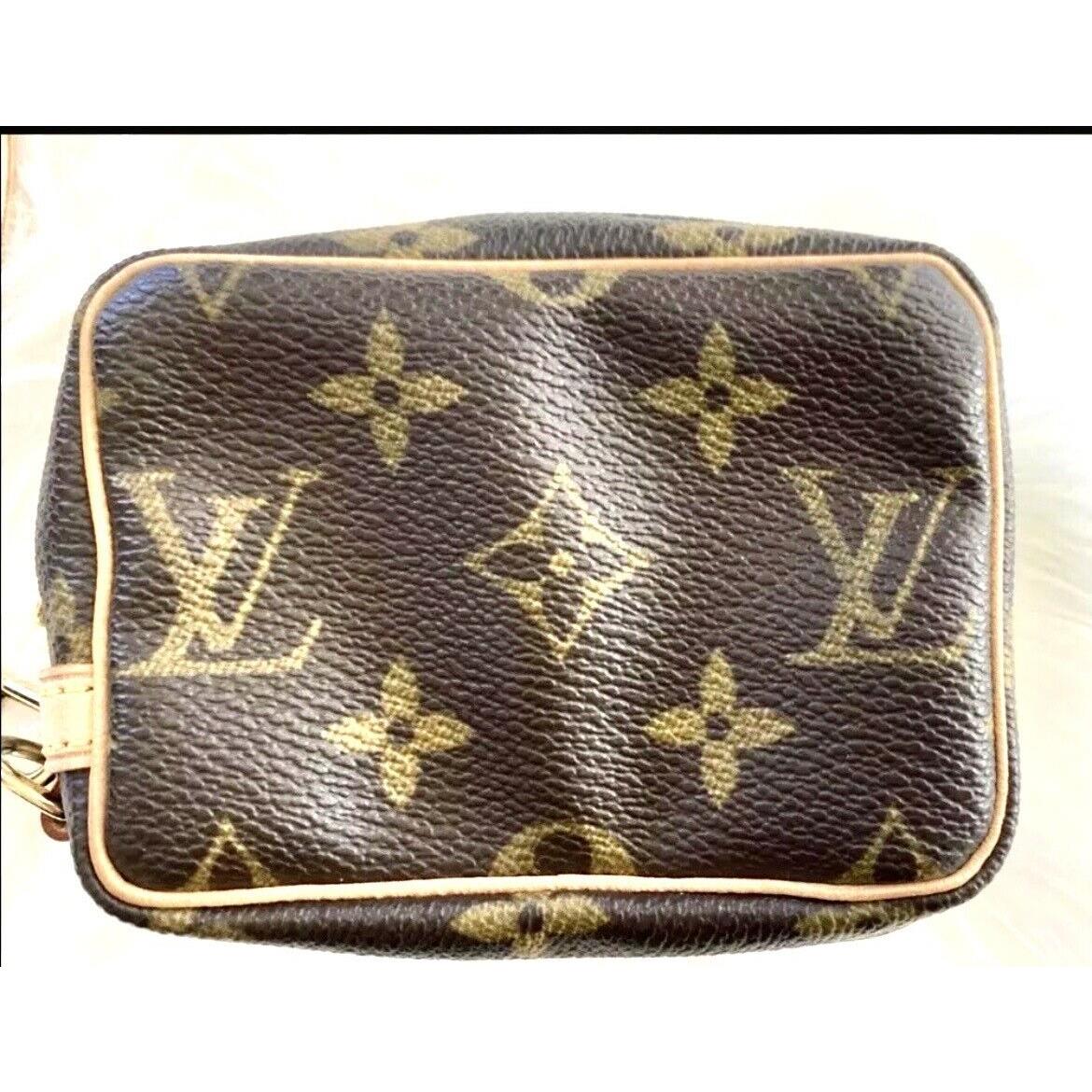 Louis Vuitton Trousse Wapity Pouch Monogram Canvas Leather Wristlet Box Paris