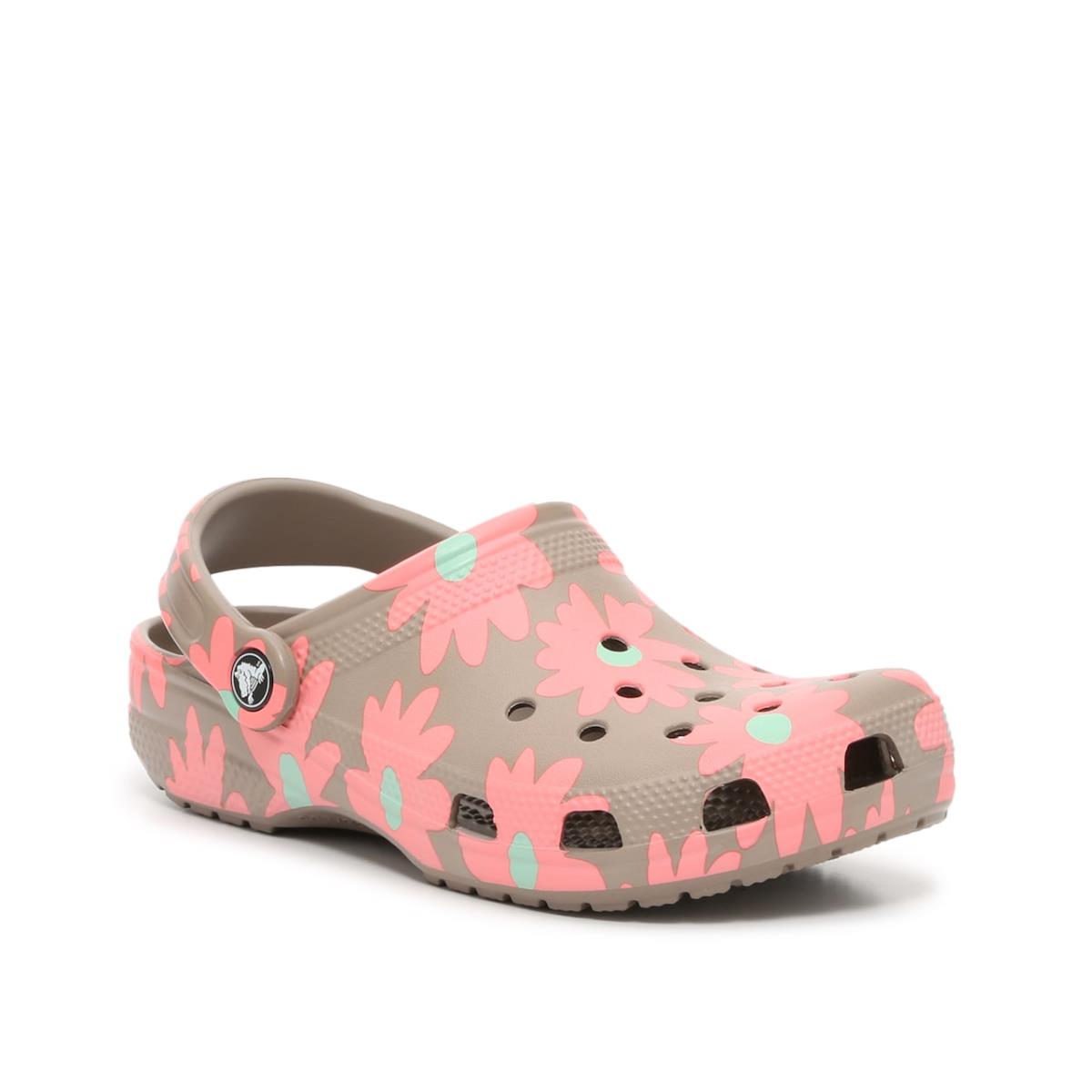 Woman`s Clogs Crocs Classic Retro Resort Clog