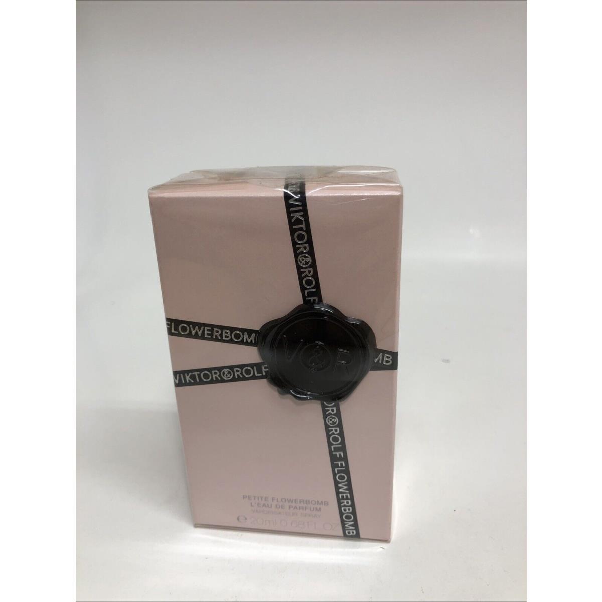 Viktor Rolf Flower Bomb .68 oz Women Eau de Parfum