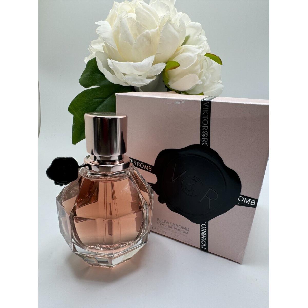 Viktor Rolf Flowerbomb L` Eau de Parfum For Women 1.7oz / 50mL Unsealed Box