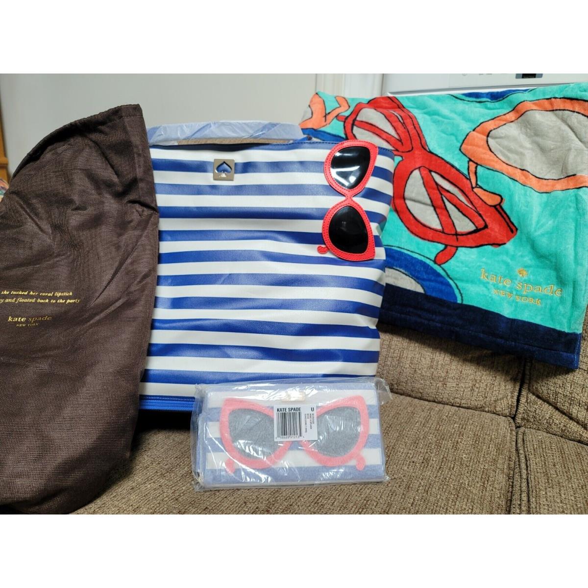 Kate Spade Make A Splash Rey Beach Tote Three Piece Lot with Dust Cover