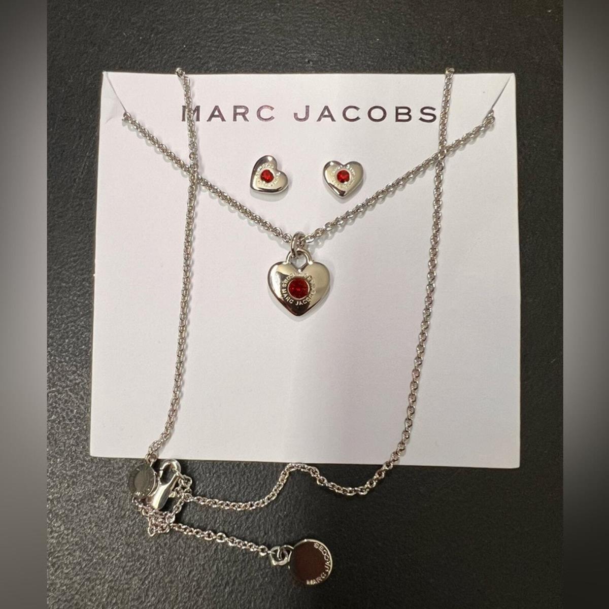 S020 Marc Jacobs Heart Necklace Earrings Set in Silver/ Siam J341MT1PF21