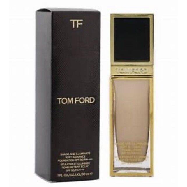 Tom Ford Shade and Illuminate Soft Radiance Foundation SPF50 Linen 2.5 Makeup