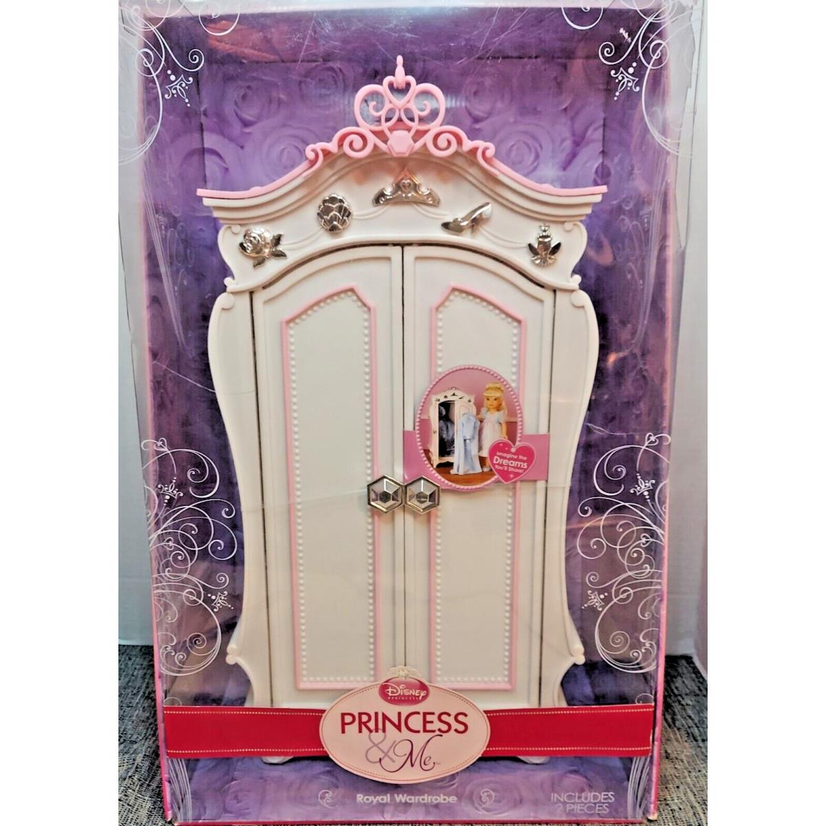 Disney Princess ME Royal Wardrobe Trunk Nos 2010 Doll Furniture Accessory