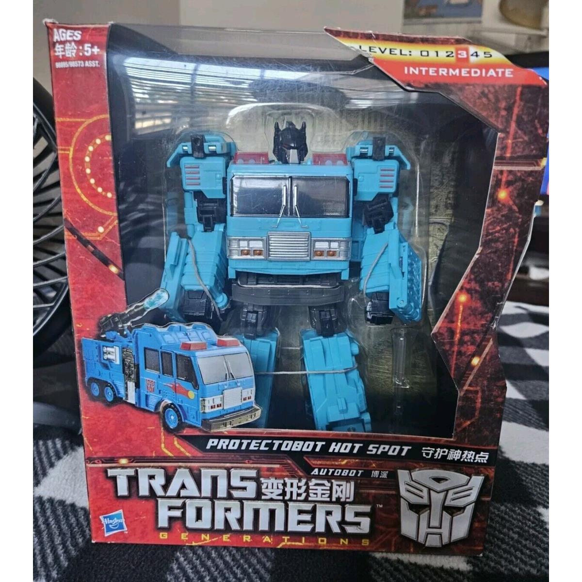 Transformers Generations Protectobot Hot Spot Misb Tru