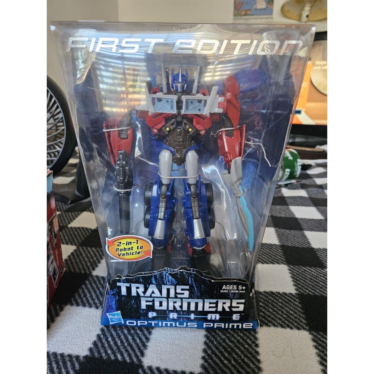 Transformers Prime First Edition Optimus Prime 2011