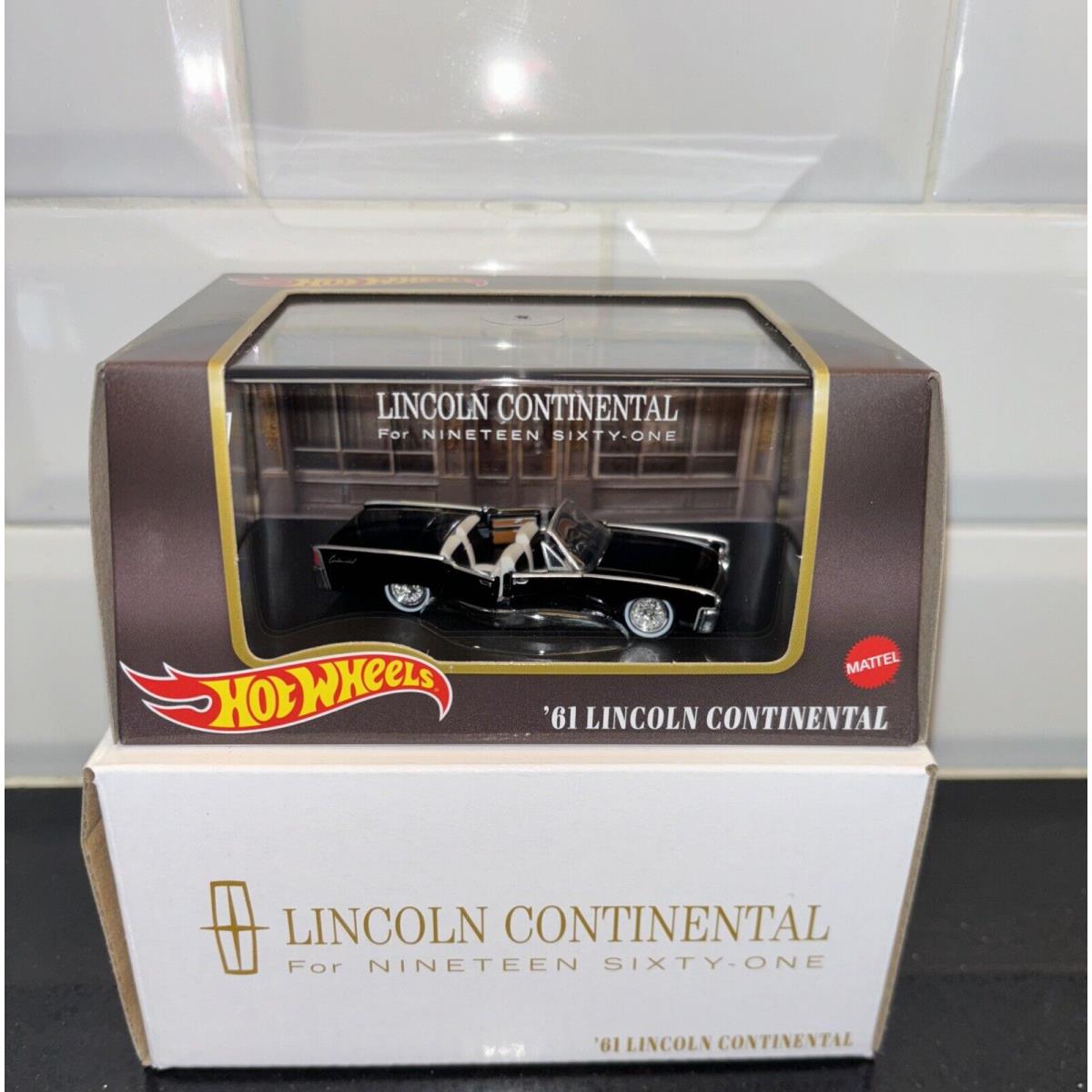 Hot Wheels Rlc Exclusive 61 Lincoln Continental Convertible In Hand