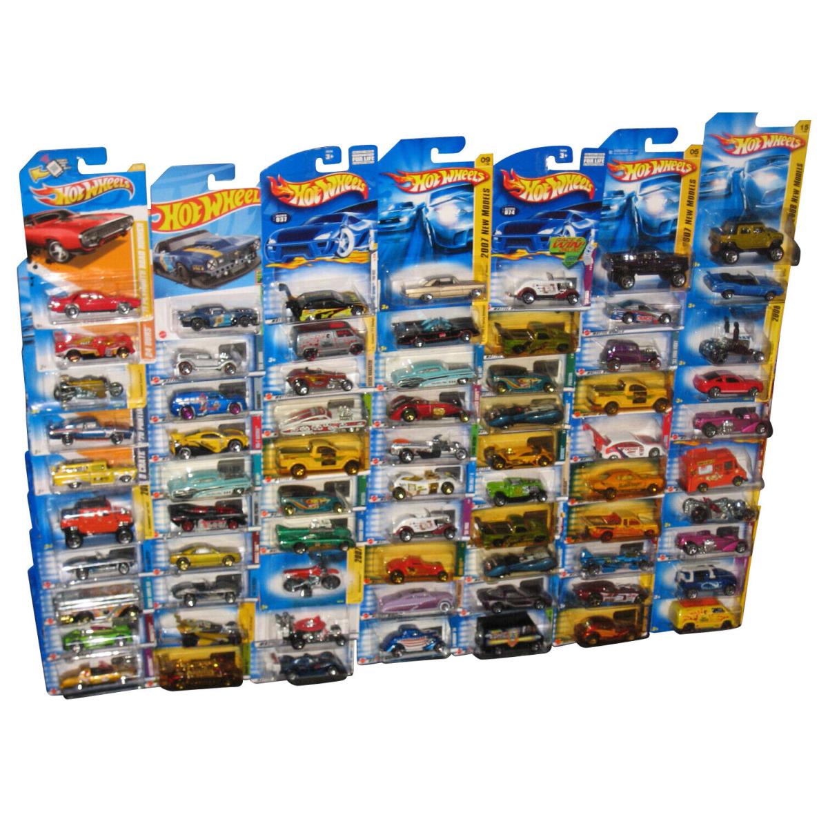 Hot Wheels Mattel Mixed Die-cast Collection Toys -- Lot of 71 Cars