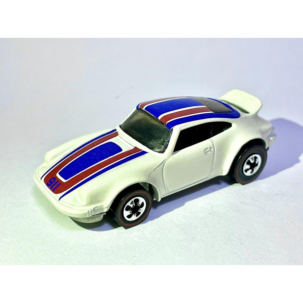 Hot Wheels Custom Restored 1974 Porsche Carrera P-911 Redline Race White