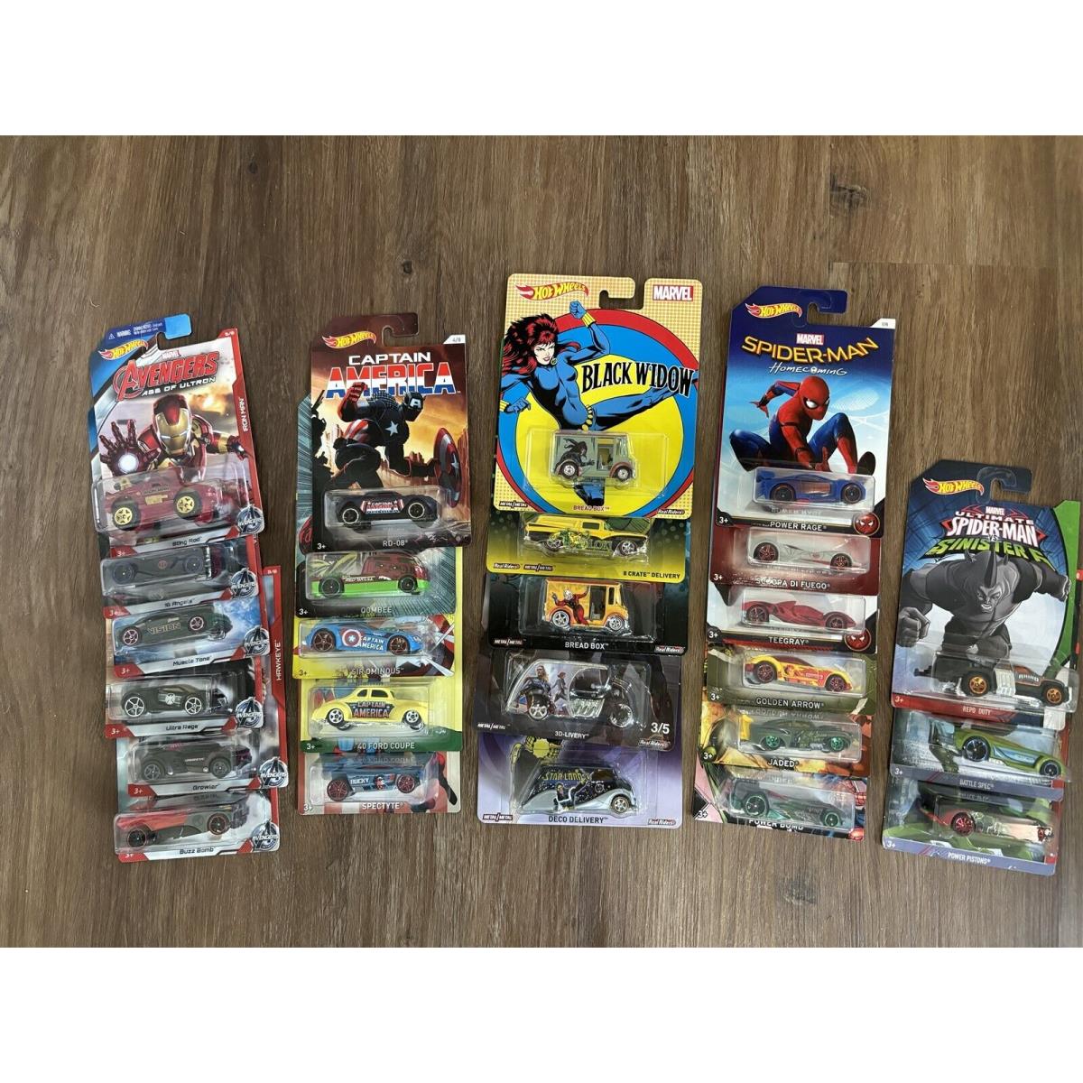 Hot Wheels Marvel Collection 25 Cars Included M1