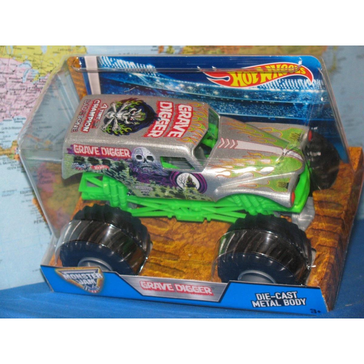 1/24 Hot Wheels Monster Jam Grave Digger Truck 4 Time Champion Silver