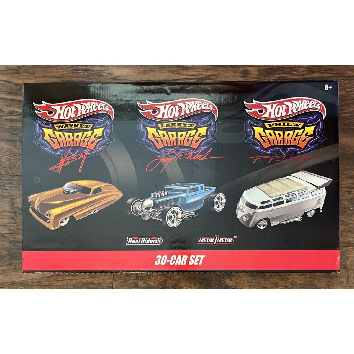 Hot Wheels Larry Phil and Wayne`s Garage Real Riders 30 Car Set 2010