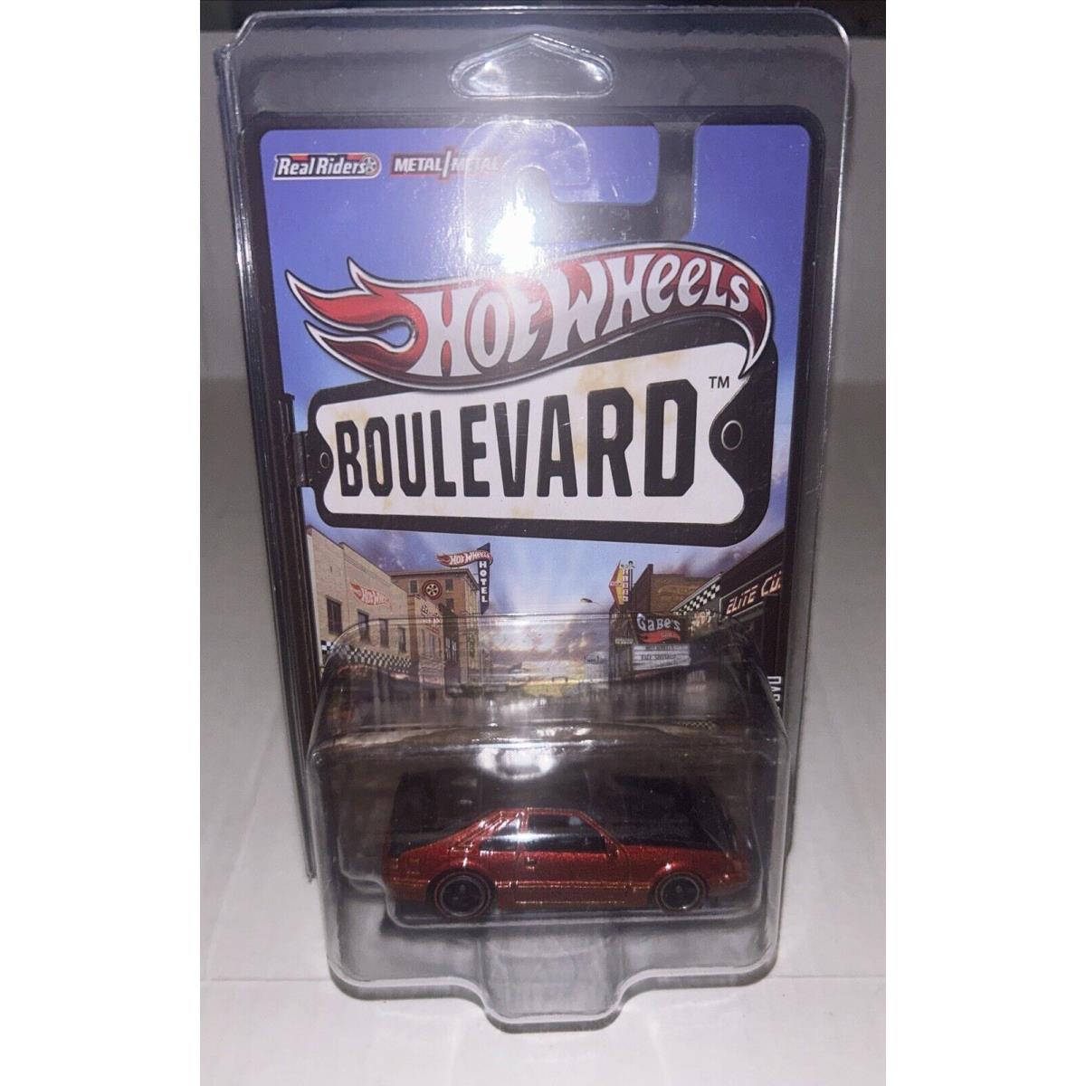 Hot Wheels Boulevard Real Riders `84 Ford Mustang Svo W/ Protector