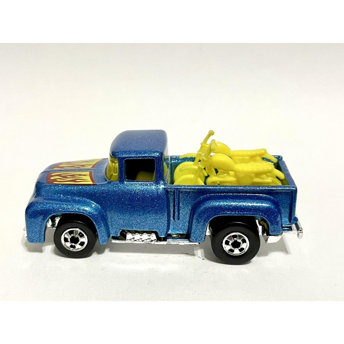 Vintage 1982 Hot Wheels Extras `56 Hi-tail Hauler 4341 Blister Pull Chip Glass