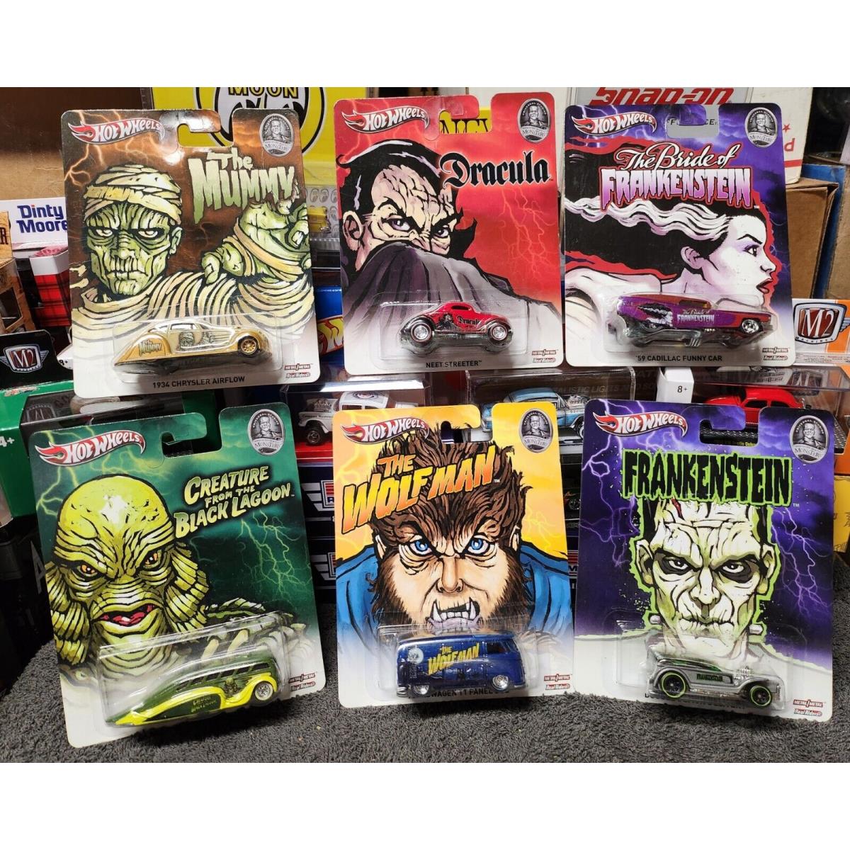 2012 Universal Studios Munsters Hot Wheels Cars Full Set of 6 Real Riders