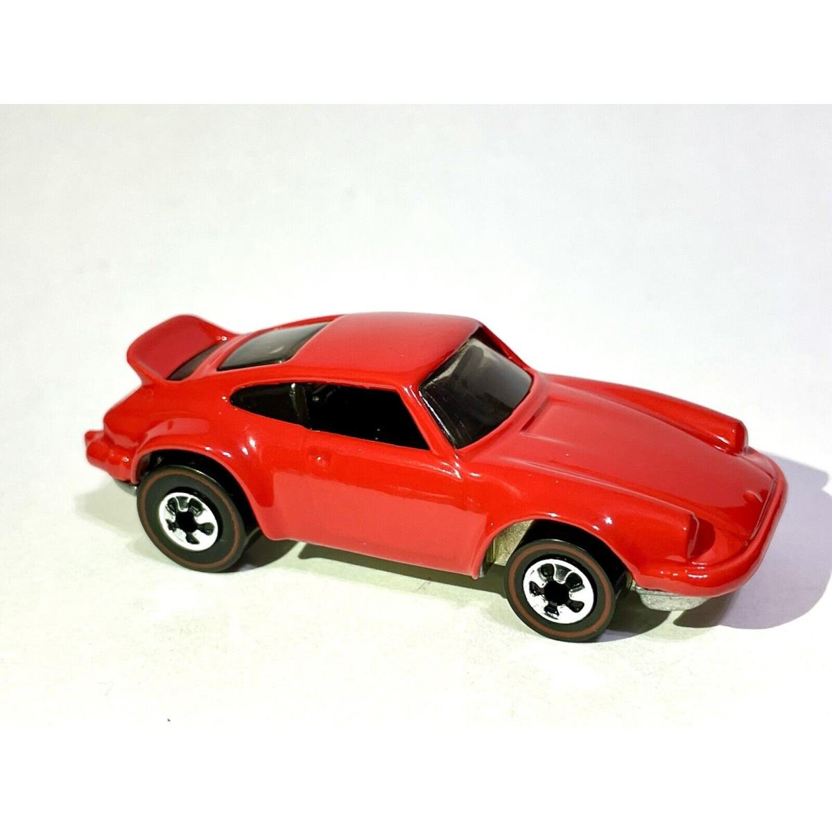 Hot Wheels Custom Made Redline 1974 Porsche Carrera P-911 Red Gloss