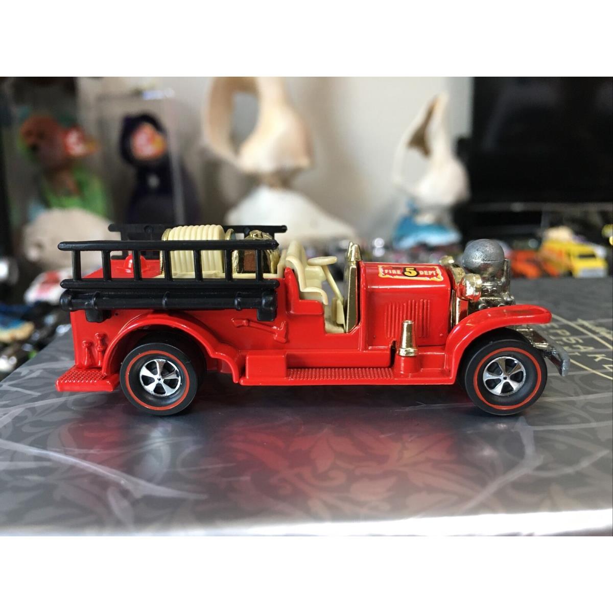 Hot Wheels Custom Old Number 5 Fire Truck Redline - Mint