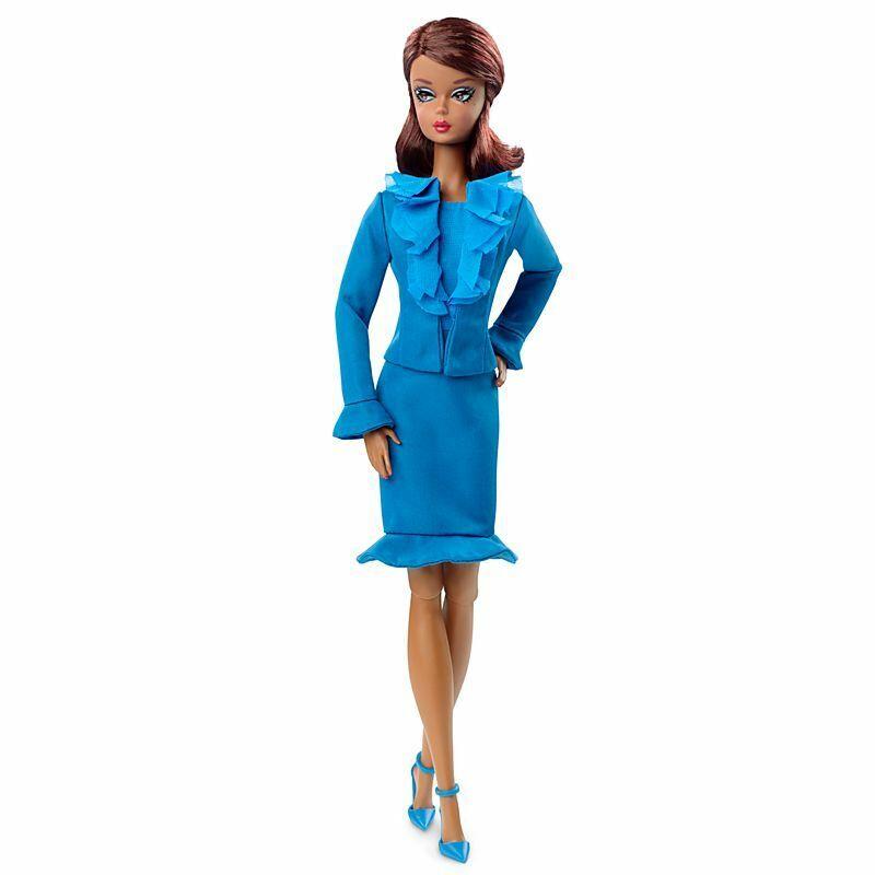 DGW57 Barbie Gold Label Fashion Model 2016 Chic City Suit Barbie 947