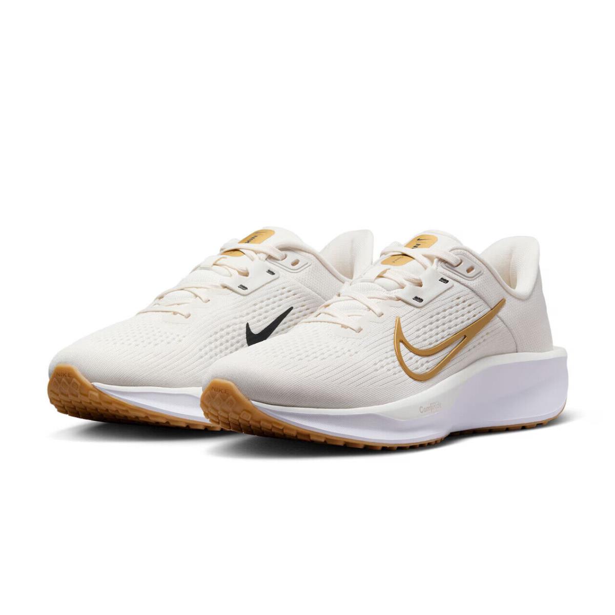 Womens Nike Quest 6 Gold Mesh Running Shoes - Gold