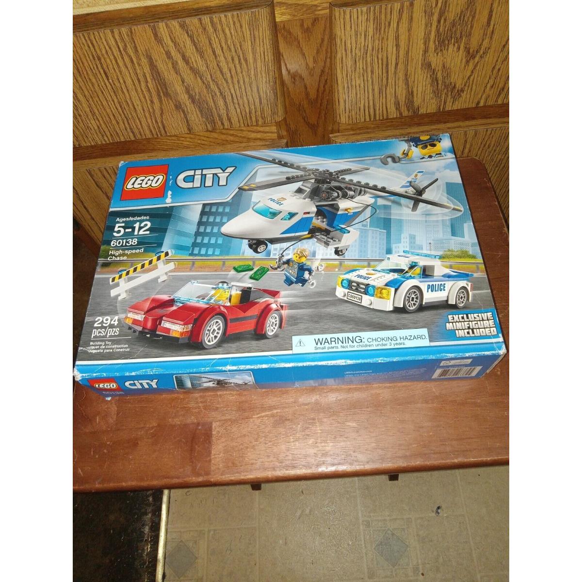 Lego Model 60138 High Speed Chase Set City Town 294pcs