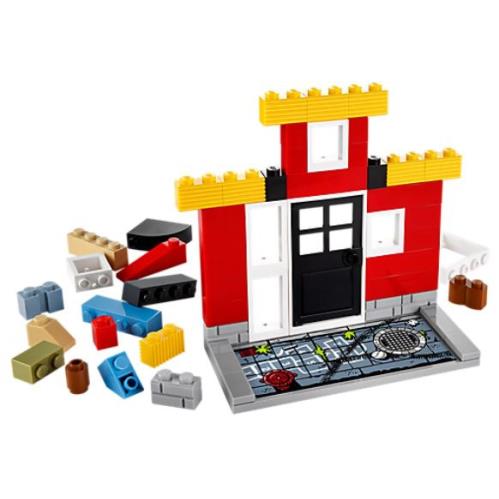 Lego Town Master 21204 Fusion Minifigure Building Set