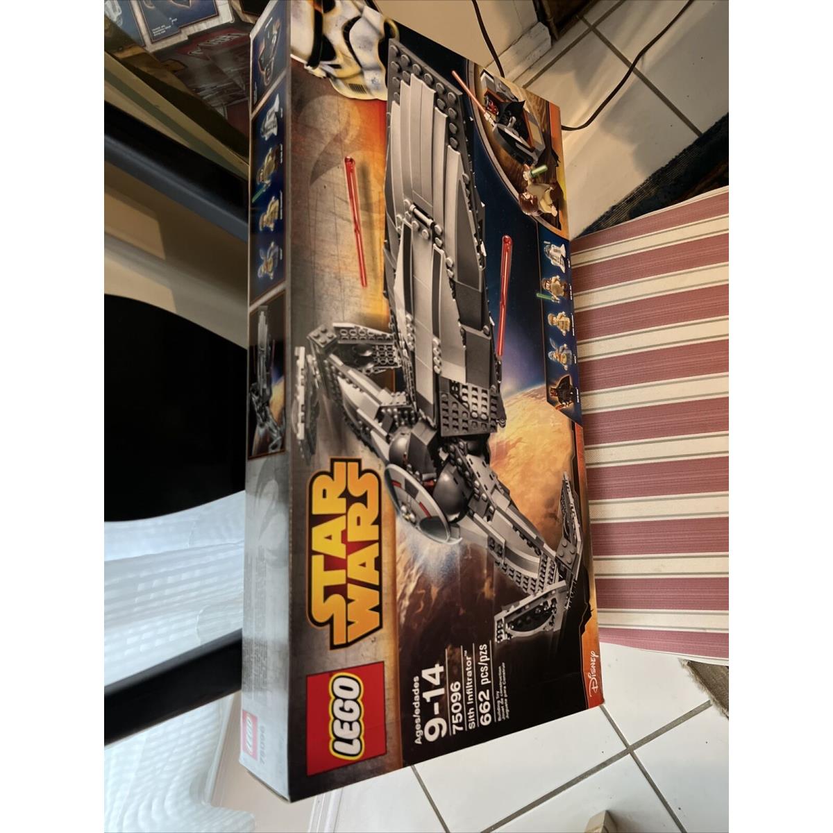 Lego Star Wars Sith Infiltrator 75096 Disney Wear On Box