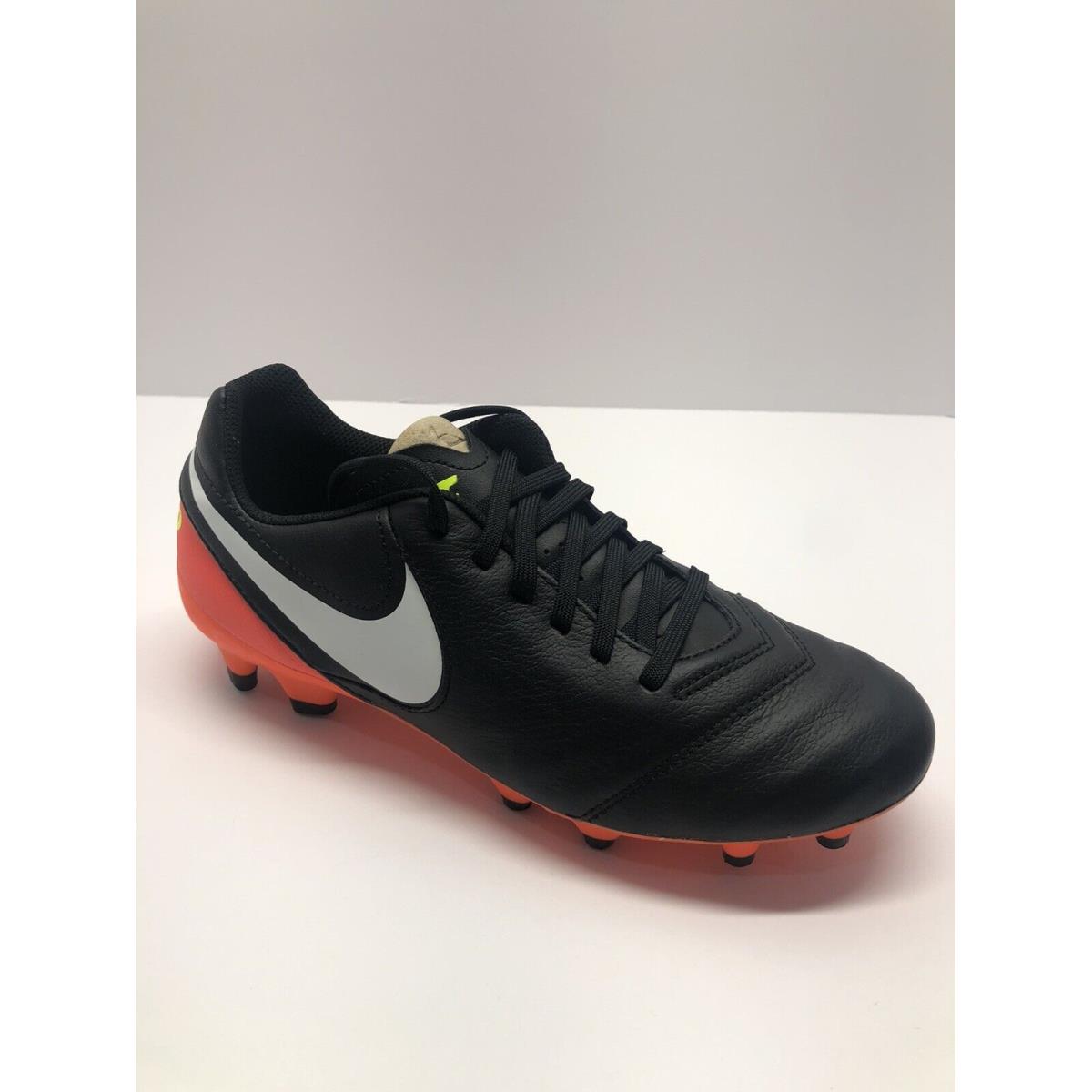 Nike Tiempo Genio II FG Black Soccer Cleats Men`s 6.5 / Women 8