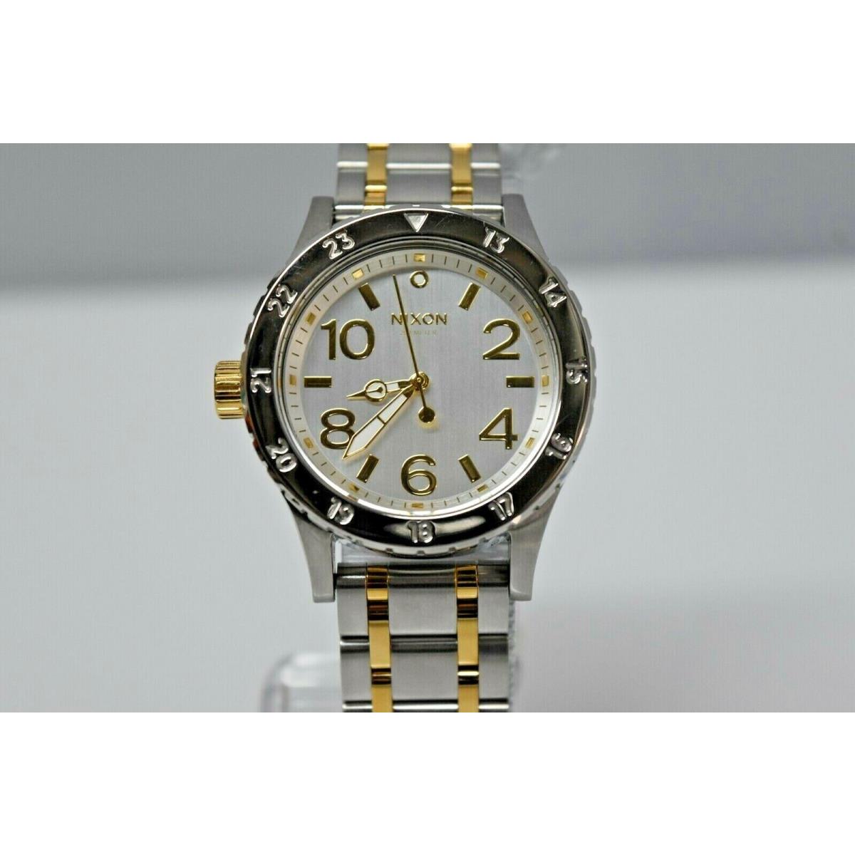 Nixon 38-20 Refined SS Yellow Silver Dial Lefty A4101921 Watch