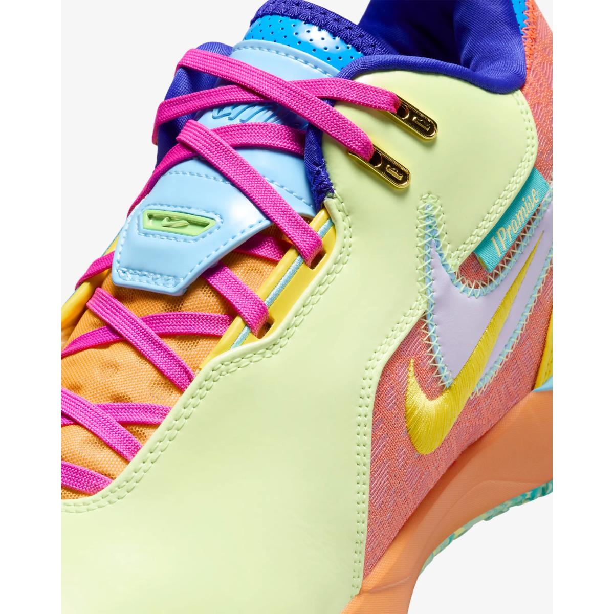 Nike shoes  - Multicolor