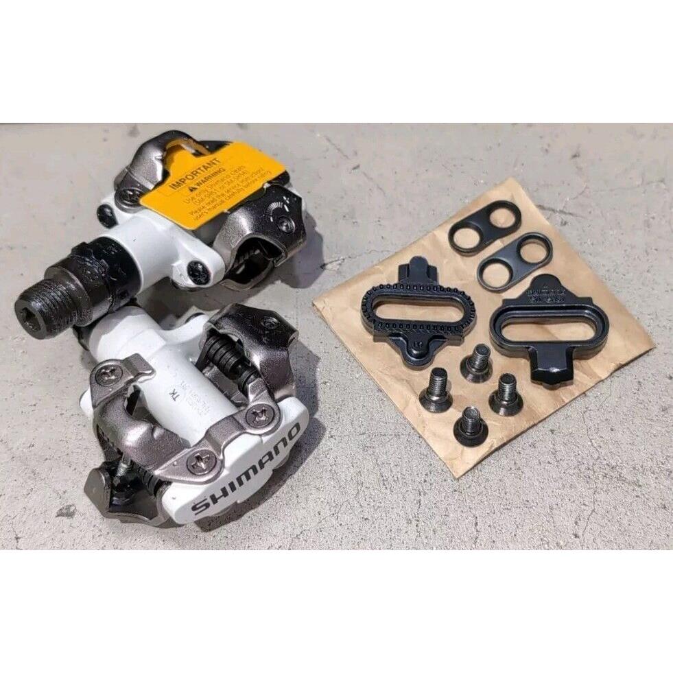Shimano PD-M520L Spd Pedal White with Cleat SM-SH51