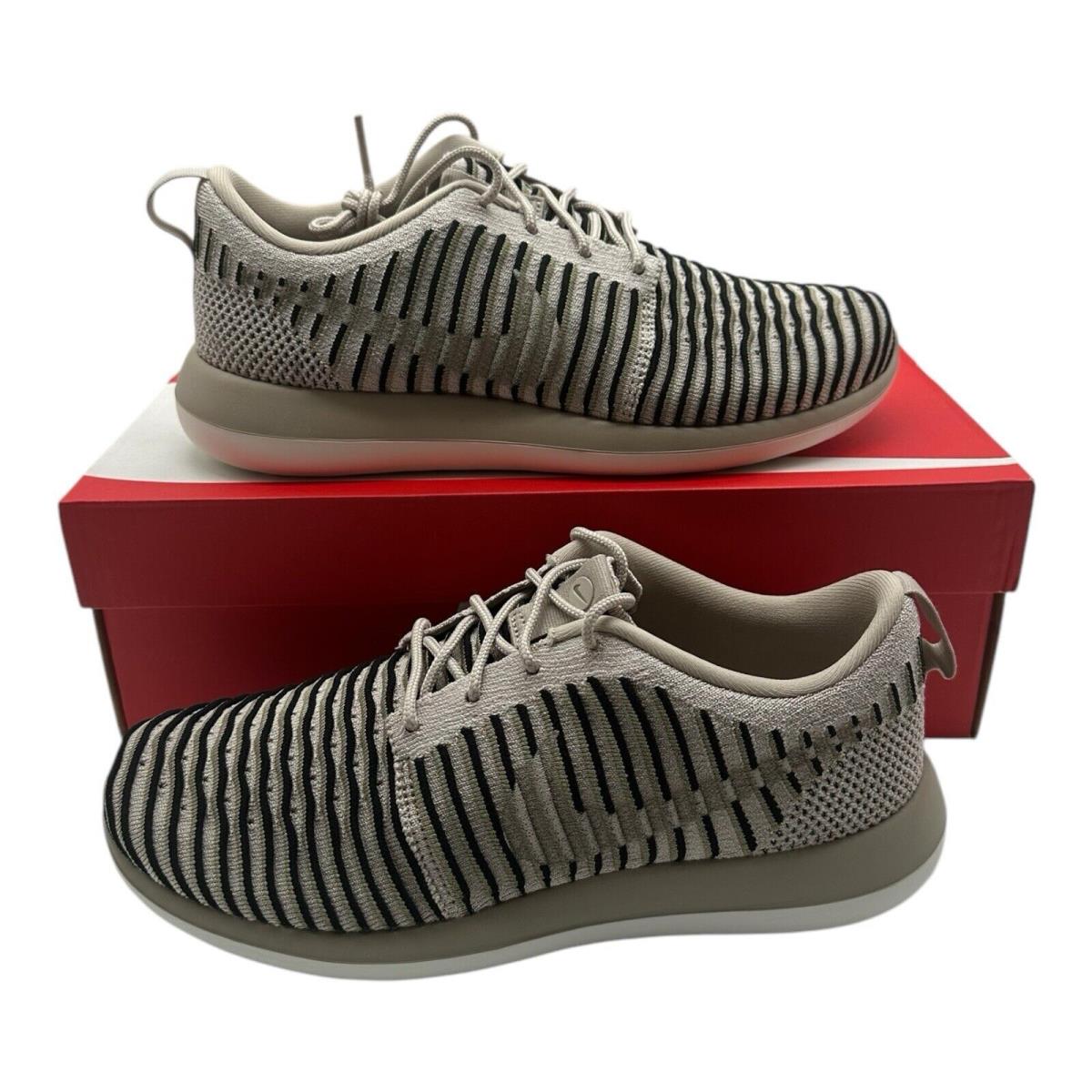 Nike Roshe Two Flyknit Running Shoes Womens 7 Natural Olive Black 844929-200