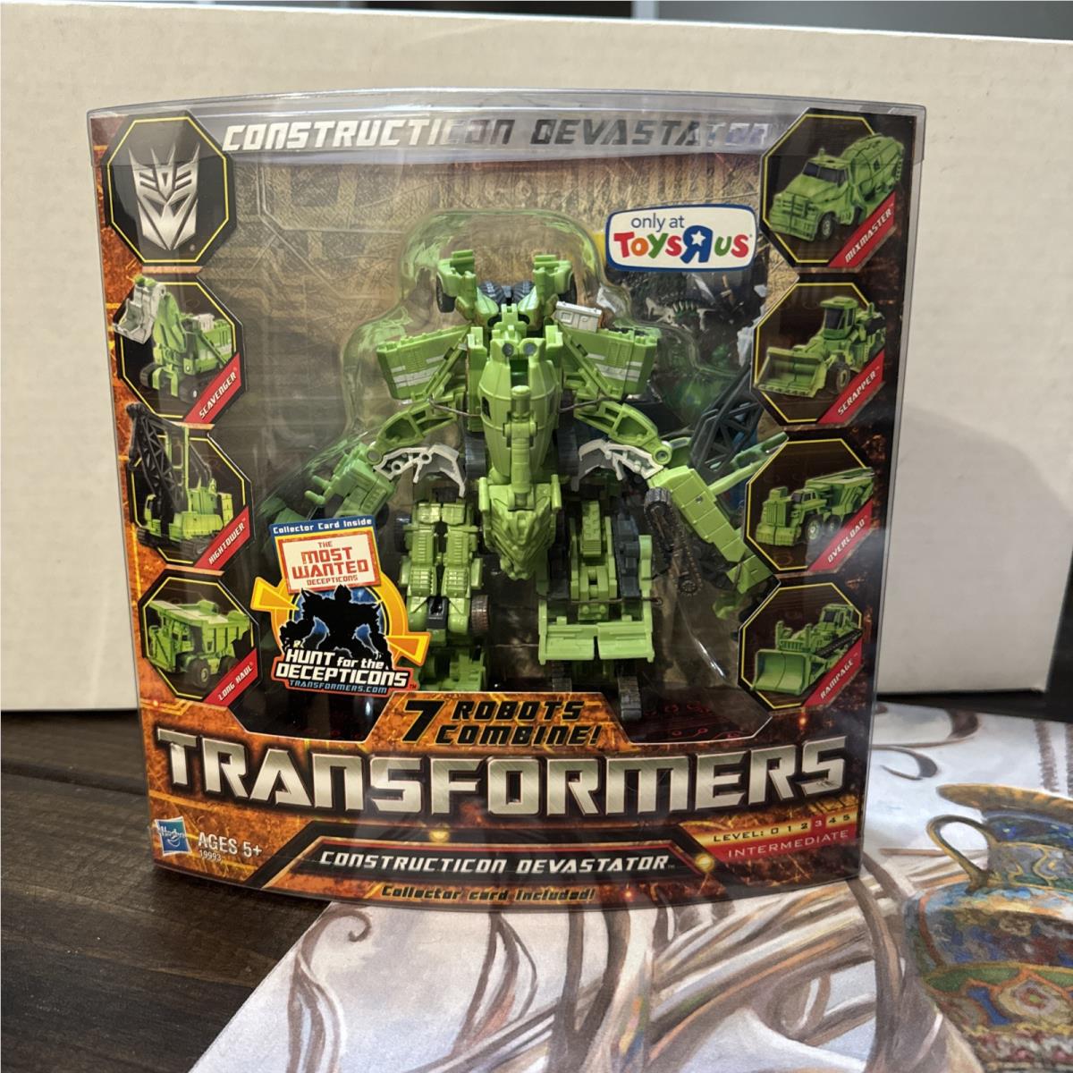 Transformers Legends Class Tru Exclusive Constructicon Devastator