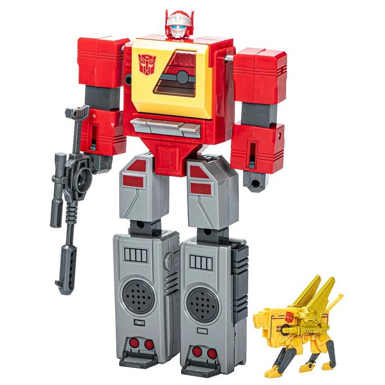 Transformers G1 Autobot Blaster and Steeljaw Transformers Vintage G1 Reissues