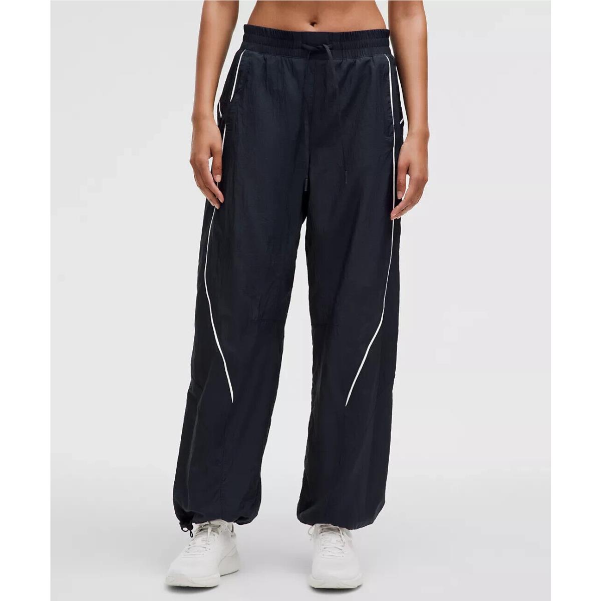 Lululemon License to Train Mid-rise Lightweight Jogger. Lined True Navy
