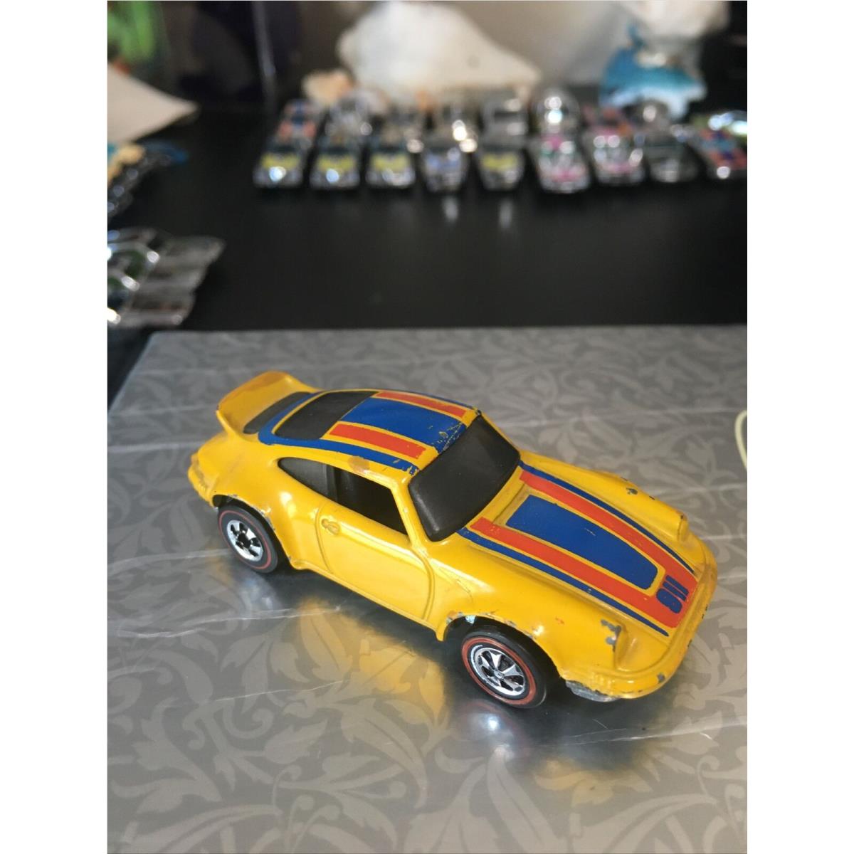 Hot Wheels Flying Colors Redline Diecast Car P-911 Porsche Carrera 1974 Wow