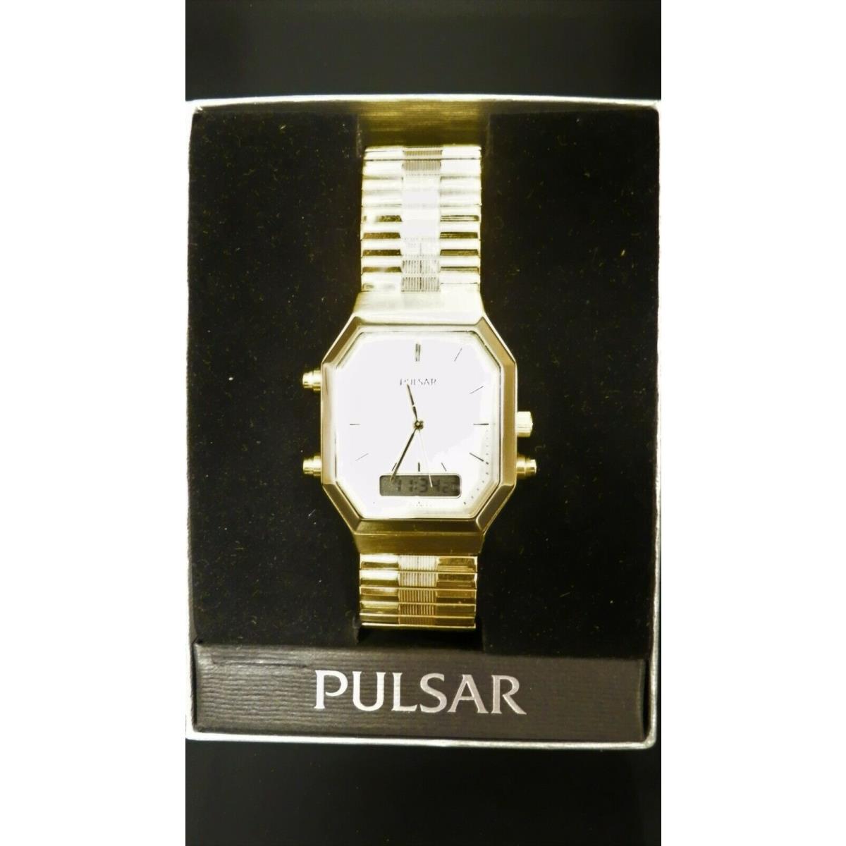 Pulsar Watch PBK012 Water Resistant Japanese Movement Mineral Crystal