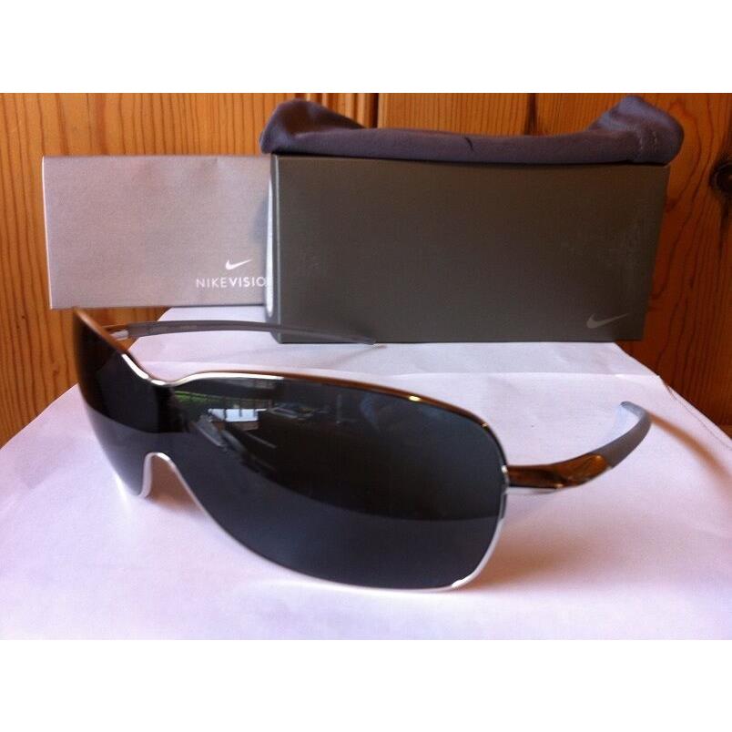 Nike - Unrest - Sunglasses Chrome Frame / Grey-green Lens EV0319-090