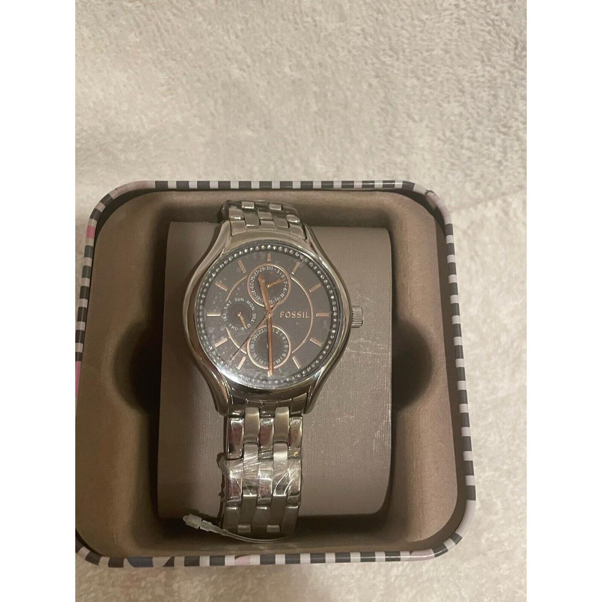 Fossil Women s Bq3165IE Silver Crystal Multifunction Bracelet Watch