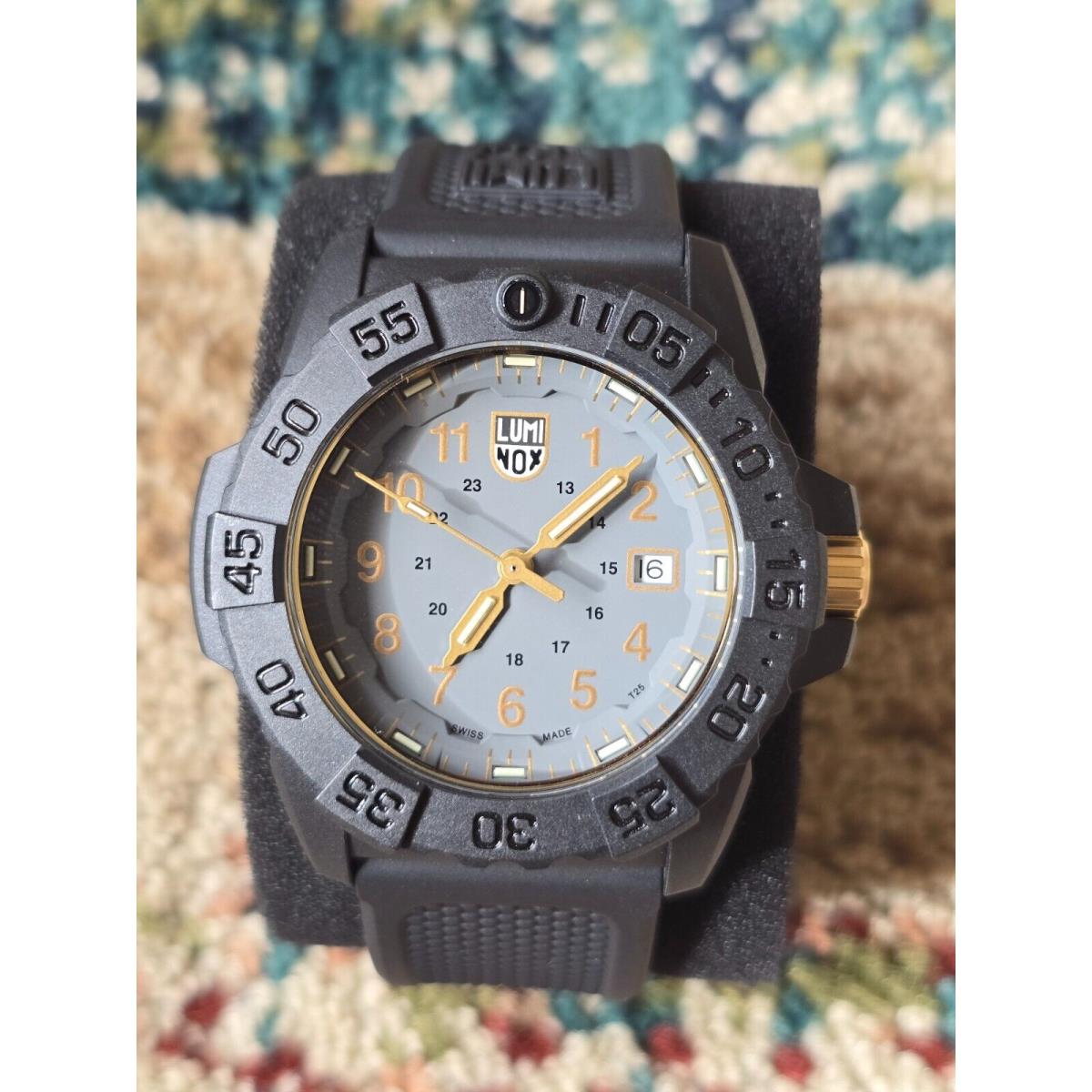 Luminox Navy Seal Carbonox XS.3508.GOLD Gray Dial Black Strap Divers Men`s Watch