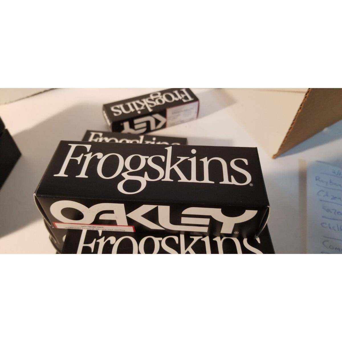 Oakley sunglasses Frogskins Lite - Black Frame, Gray Lens 0