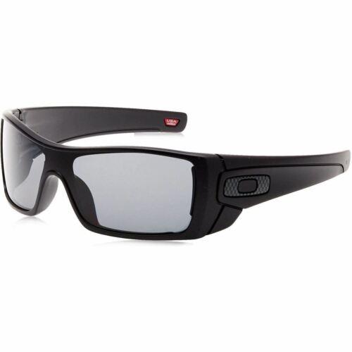 OO9101-04 Mens Oakley Batwolf Polarized Sunglasses - Black Frame, Gray Lens