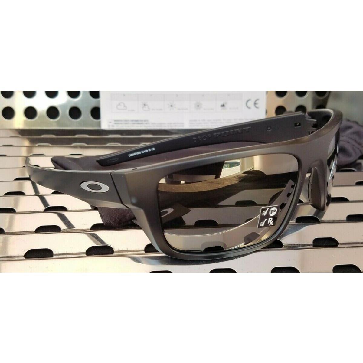 Oakley sunglasses Drop Point - Black Frame, Black Lens, Black Manufacturer