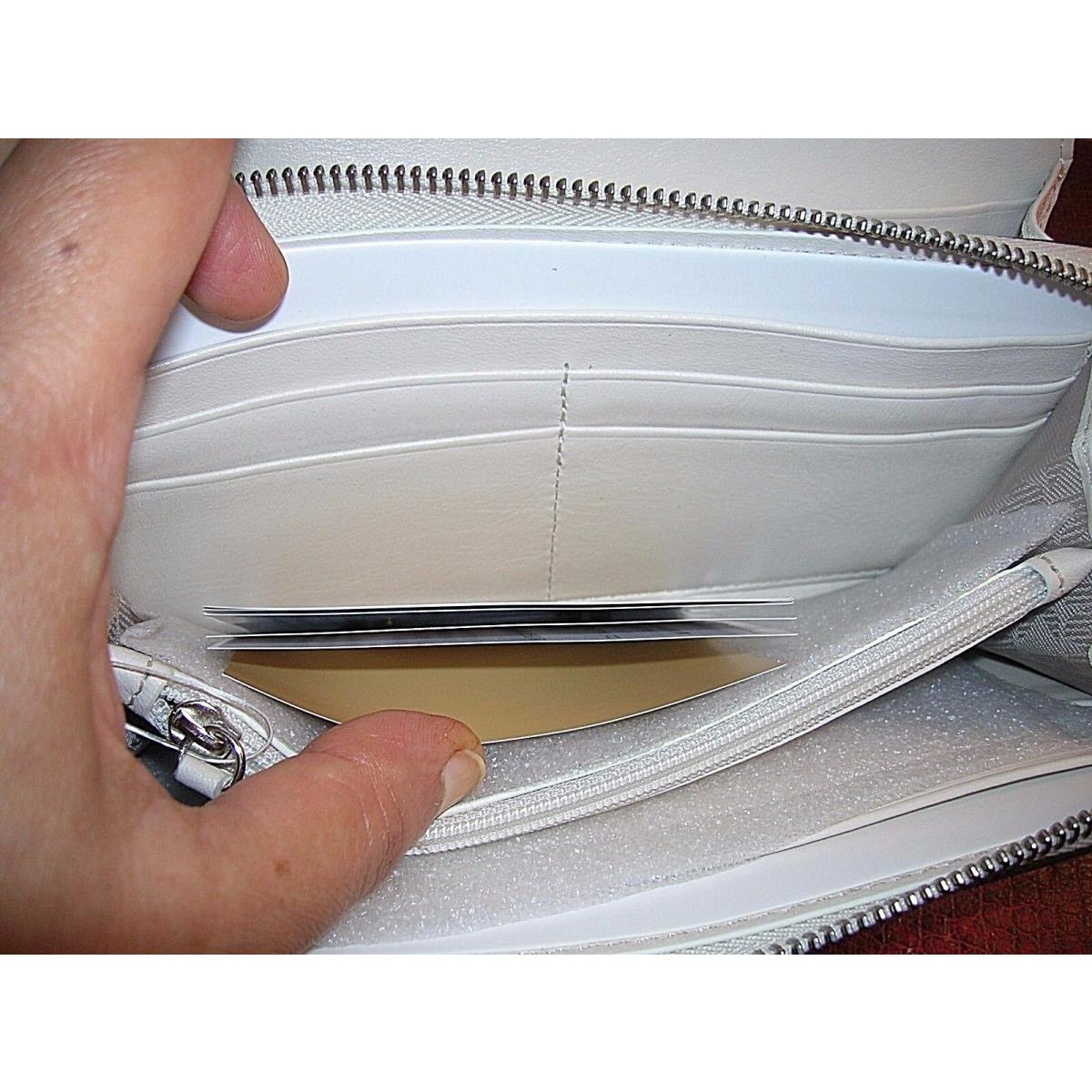 Michael Kors wallet Clutch - Ivory , ECRU Manufacturer 5
