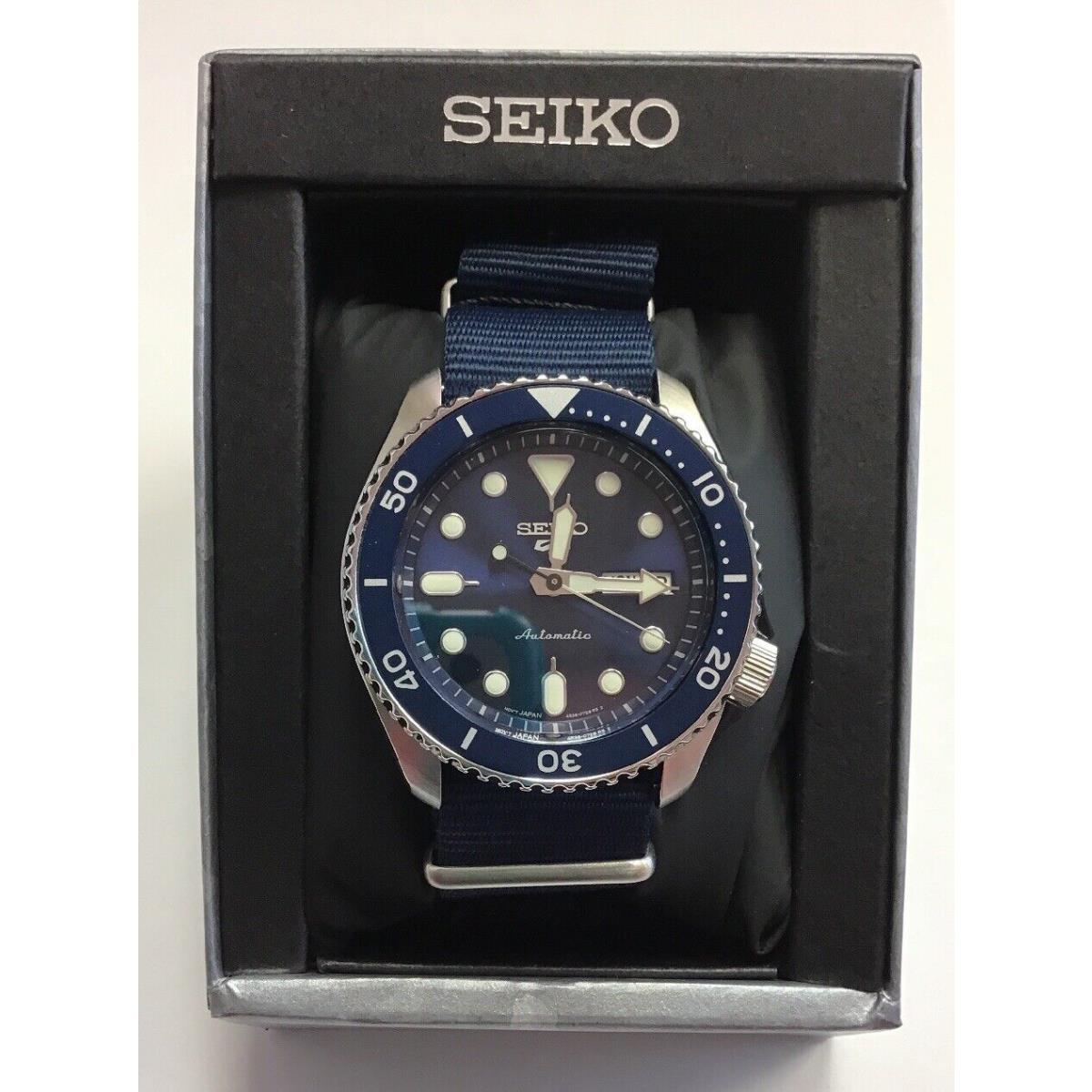 Seiko Men`s 5 Sport Series Blue Dial Blue Nylon Strap Automatic Watch SRPD87