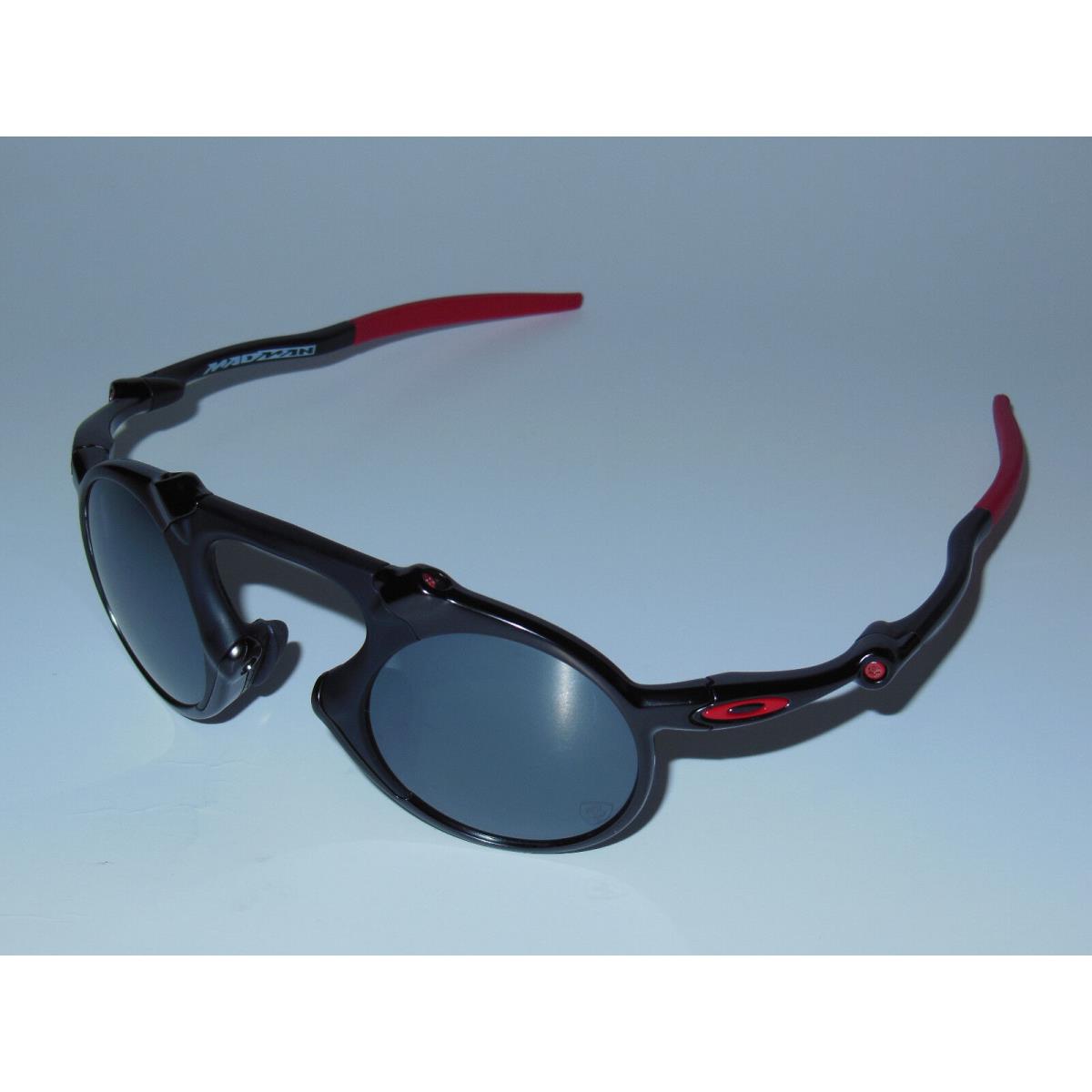 Oakley Madman Sunglasses Ferrari Dark Carbon/black Iridium Polarized Round