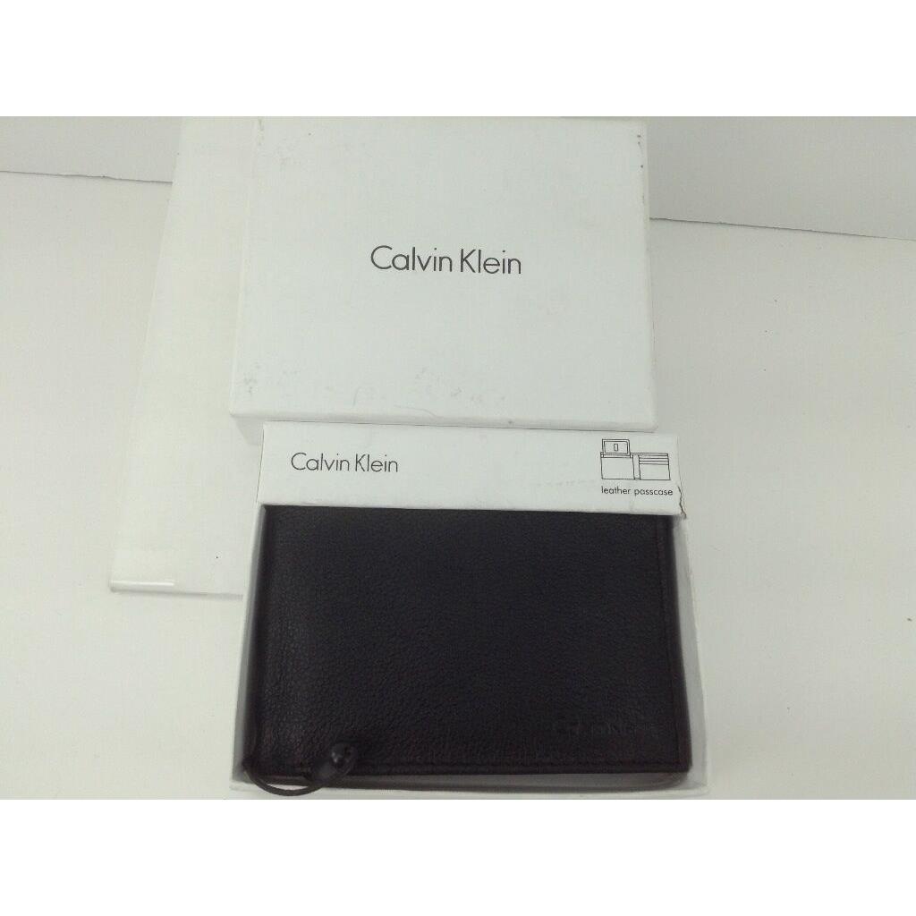 Men`s Calvin Klein Black Leather Passcase Wallet